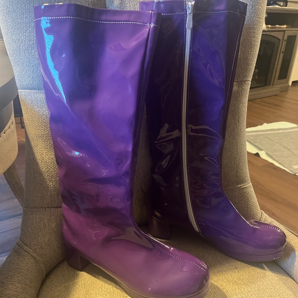 Women’s purple knee boots, Scooby Doo  . Daphne Blake, comicon